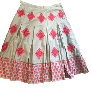 BCBG Maxazria cotagecore bohemian embroidered beige and red maxi pleated skirt 2